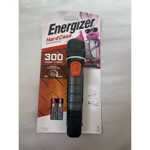 Energizer Hard Case Professional 300 Lumen LED Flashlight NEW